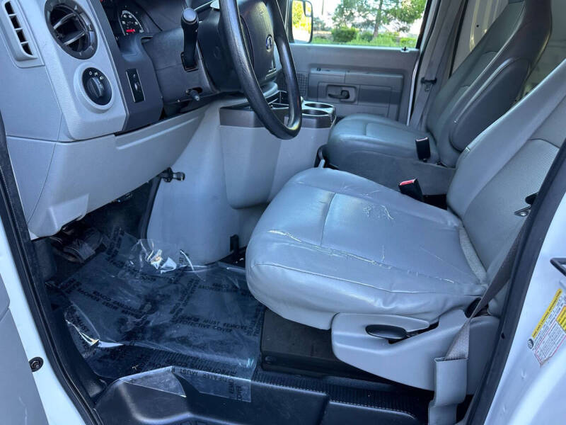 2011 Ford E-Series E-150
