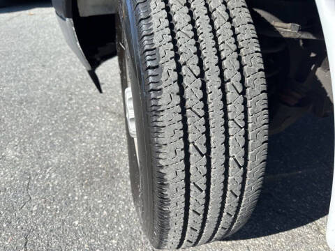 2023 Chevrolet Express 2500