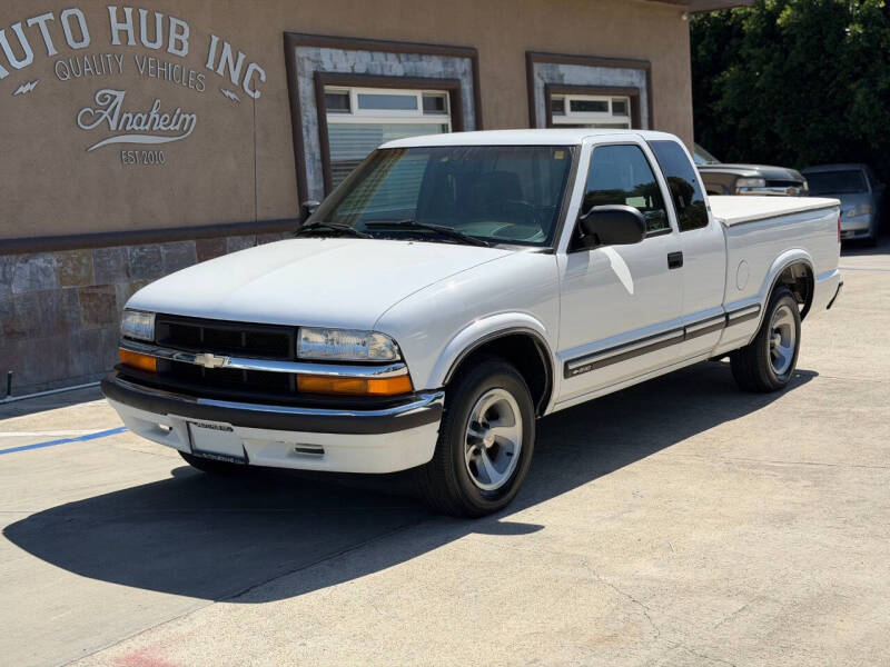 2000 Chevrolet S-10 LS