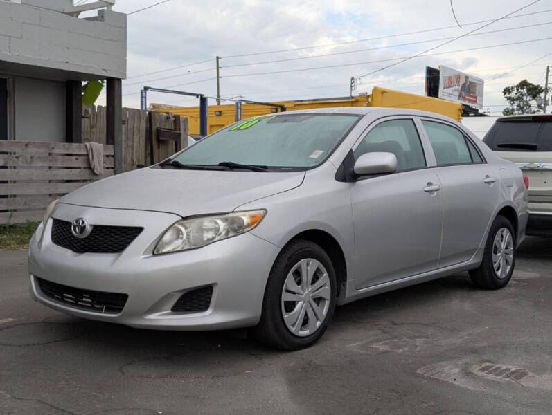 2010 Toyota Corolla LE's photo