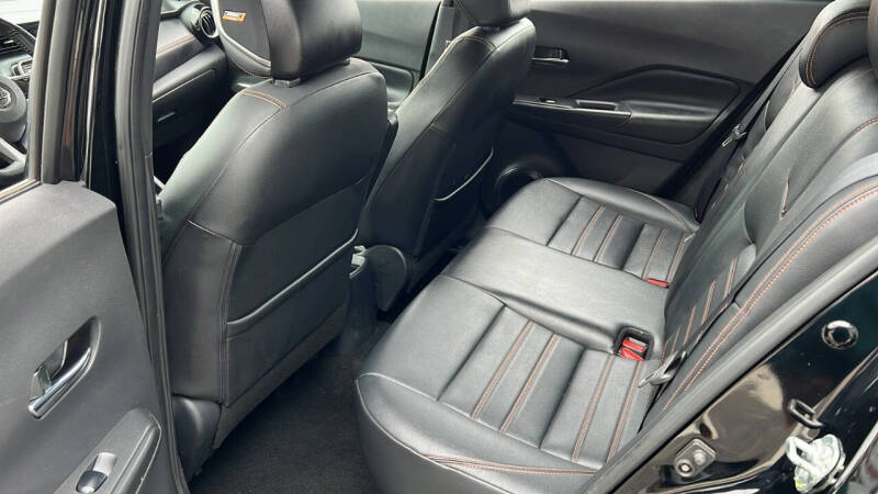 2019 Nissan Kicks SR