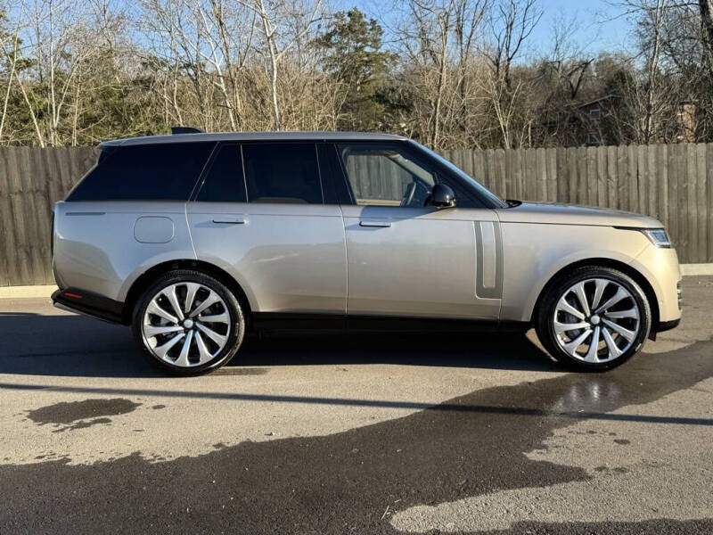 2025 Land Rover Range Rover P400 SE