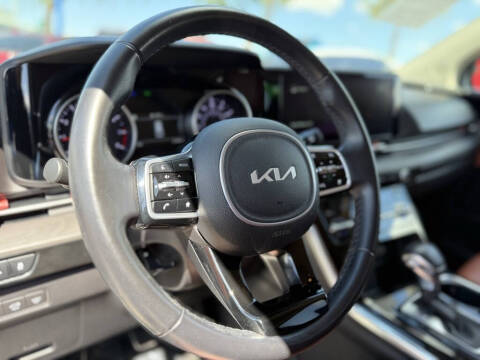 2022 Kia Carnival SX