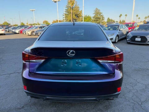 2017 Lexus IS 200t