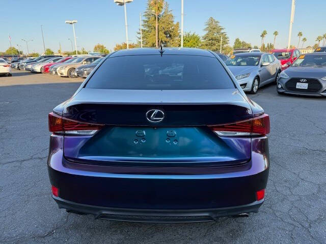 2017 Lexus IS 200t