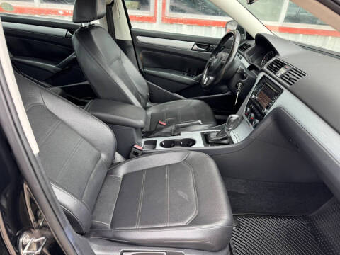 2013 Volkswagen Passat SE