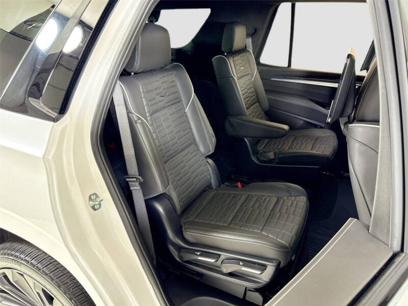 2025 Cadillac Escalade-V