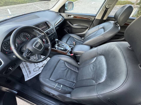 2011 Audi Q5 2.0T quattro Premium