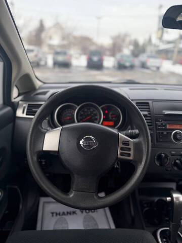 2010 Nissan Versa 1.8 S