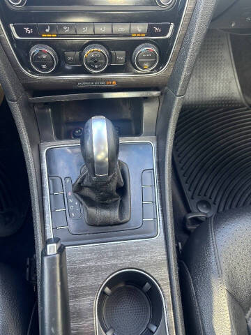 2016 Volkswagen Passat 1.8T SE