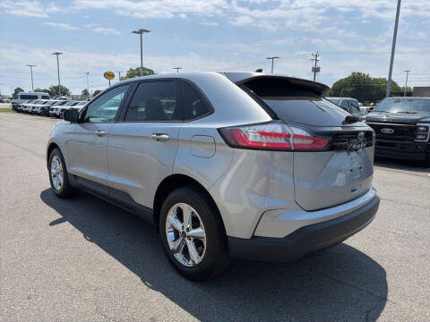 2023 Ford Edge SE