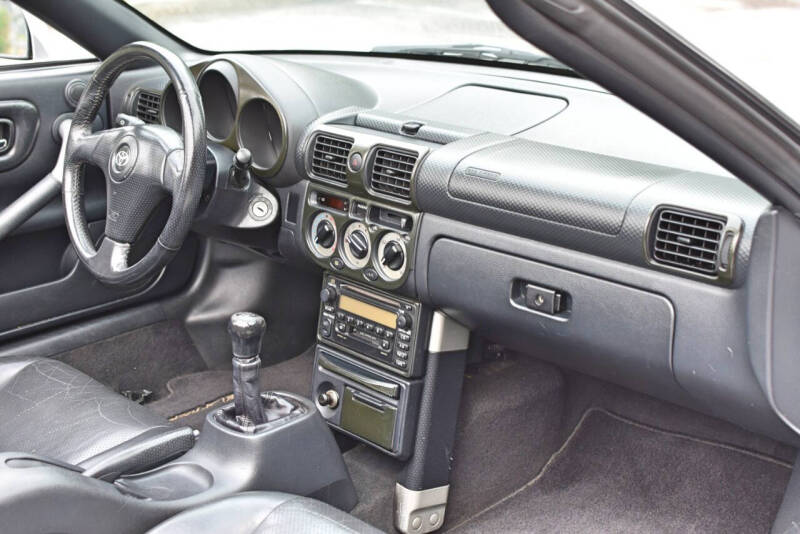 2001 Toyota MR2 Spyder
