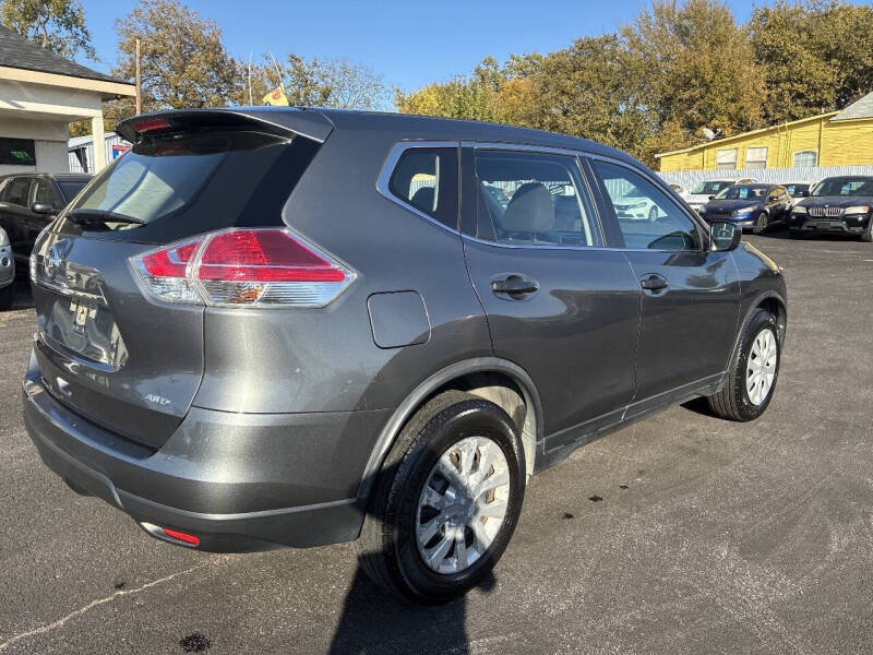2016 Nissan Rogue SV