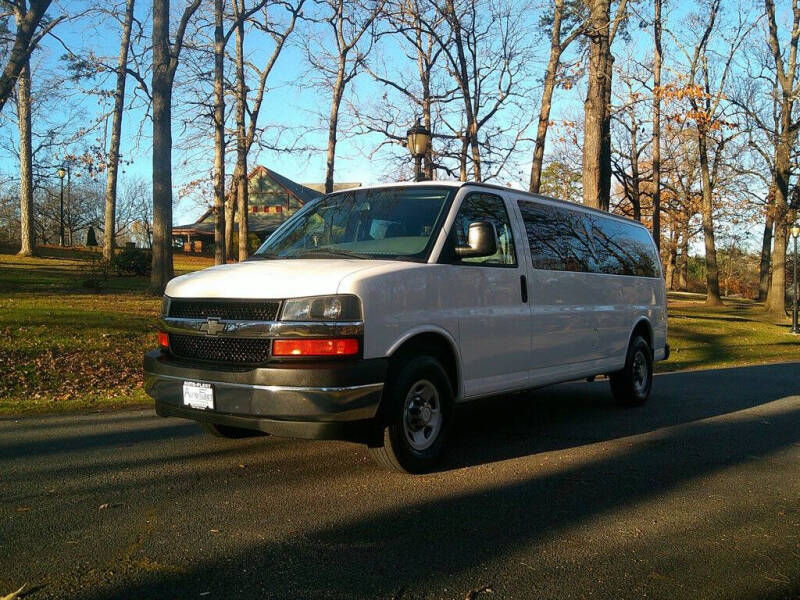 2017 Chevrolet Express LT 3500