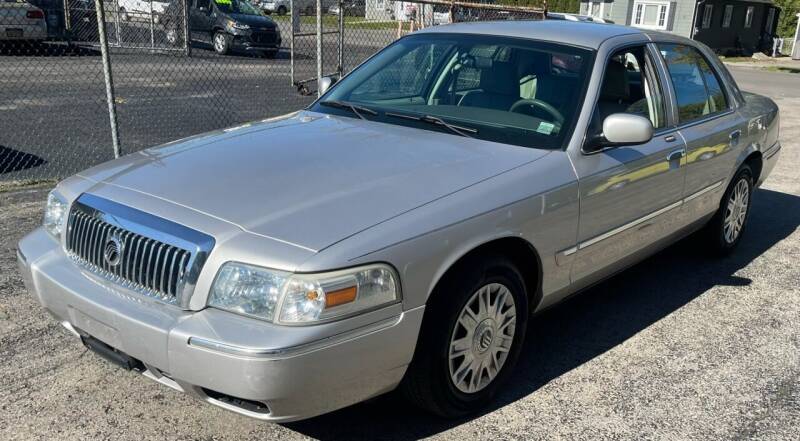 2006 Mercury Grand Marquis for sale at Select Auto Brokers in Webster NY