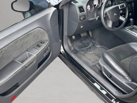 2008 Dodge Challenger SRT8