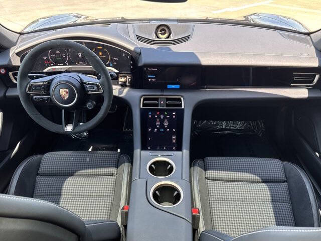 2025 Porsche Taycan 4S