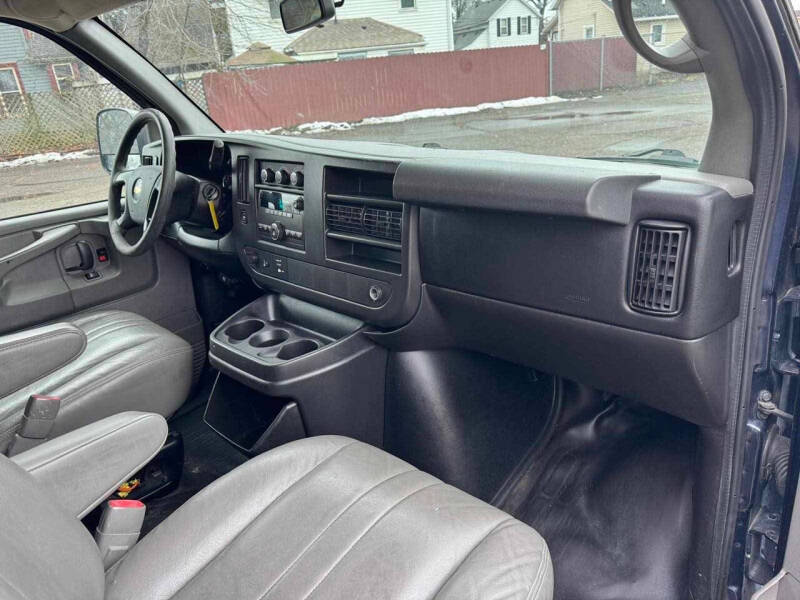 2014 Chevrolet Express 3500