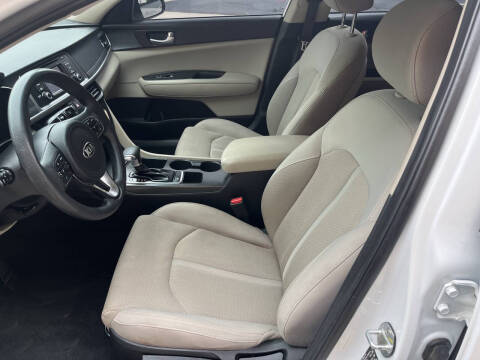 2017 Kia Optima LX