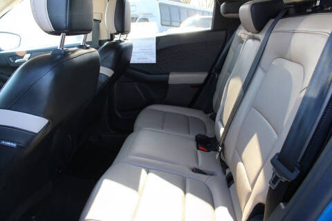 2020 Ford Escape Titanium