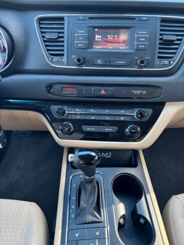 2016 Kia Sedona LX