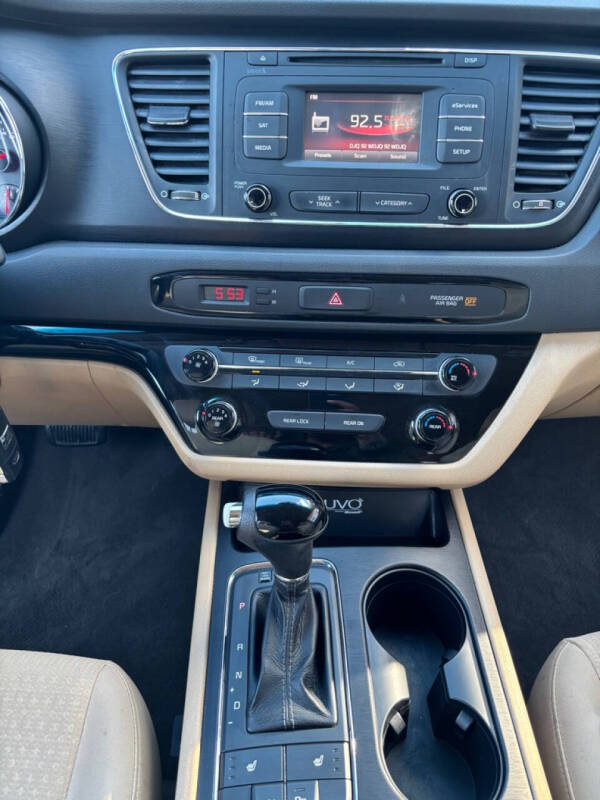 2016 Kia Sedona LX