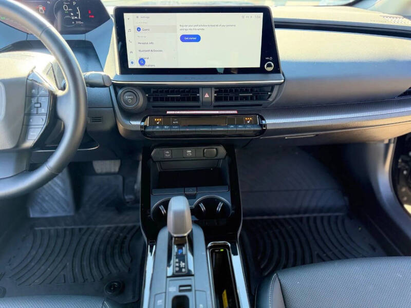 2024 Toyota Prius XLE