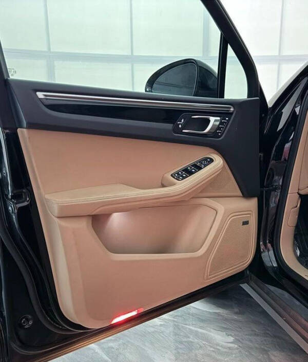 2020 Porsche Macan