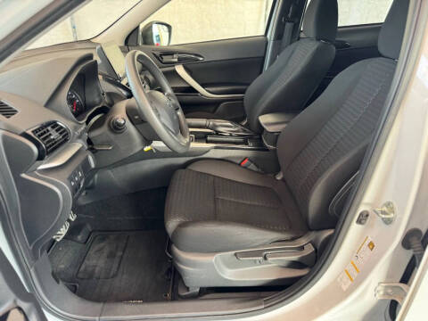 2022 Mitsubishi Eclipse Cross LE