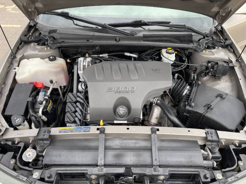 2004 Pontiac Bonneville SLE