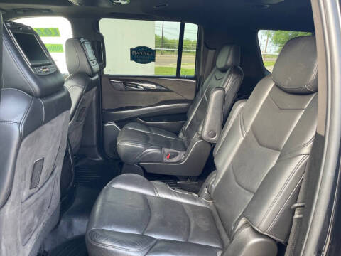 2018 Cadillac Escalade ESV Platinum