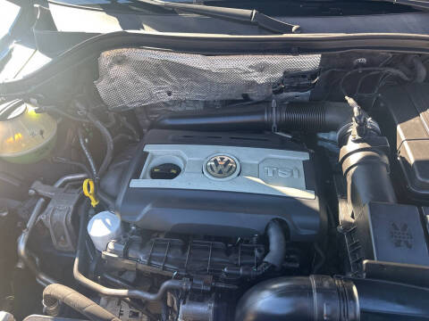 2017 Volkswagen Tiguan 2.0T Wolfsburg Edition 4Motion