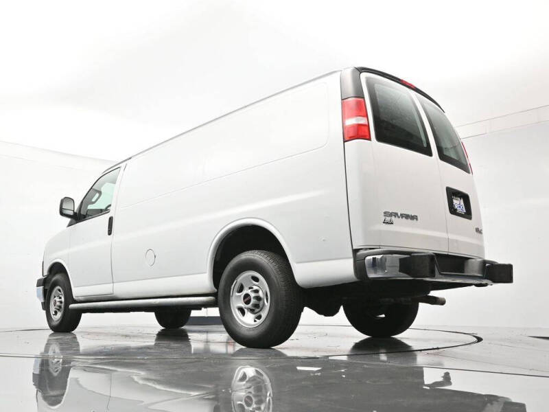 2024 GMC Savana 2500