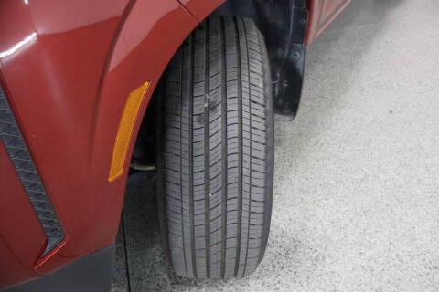 2024 Nissan Frontier SL