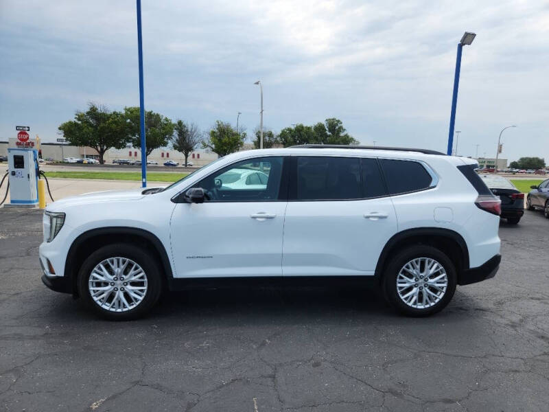 2024 GMC Acadia Elevation