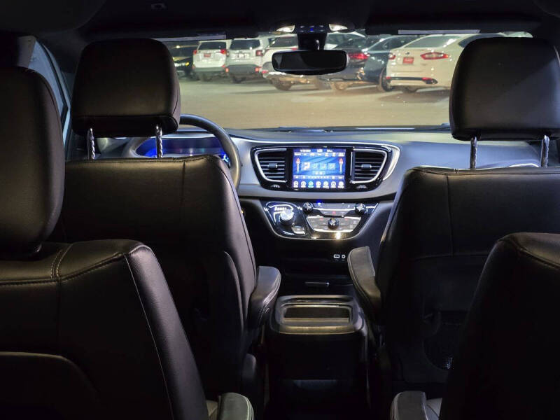 2019 Chrysler Pacifica Hybrid Touring L 35th Anniversary