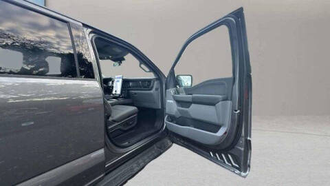 2024 Ford F-150 Lightning Flash