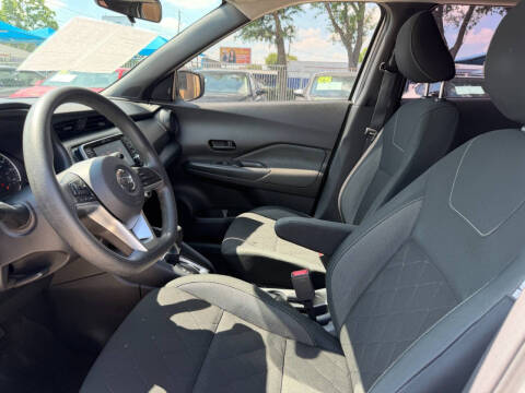 2020 Nissan Kicks S