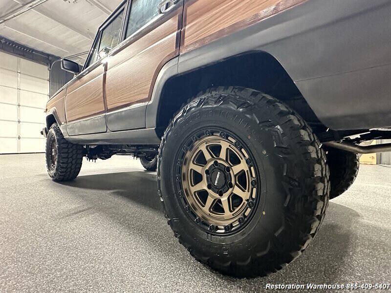 1987 Jeep Grand Wagoneer