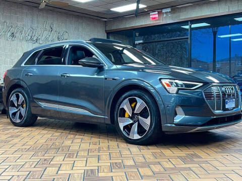 2019 Audi e-tron quattro Prestige