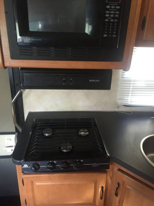 2003 Ford E-Series E-250 SD