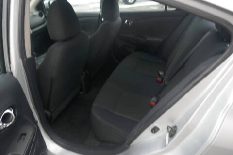 2013 Nissan Versa 1.6 SV