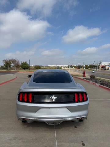 2015 Ford Mustang V6