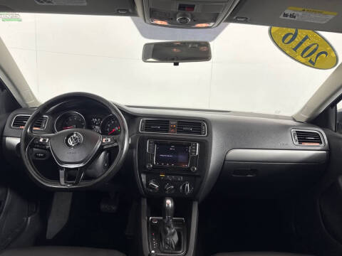 2016 Volkswagen Jetta