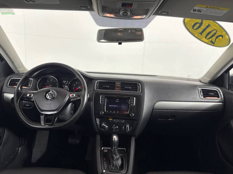 2016 Volkswagen Jetta