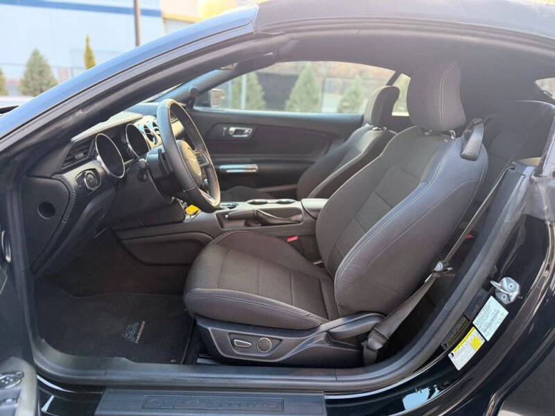 2016 Ford Mustang V6