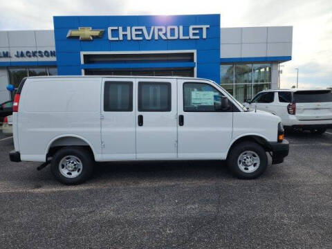 2025 Chevrolet Express 2500