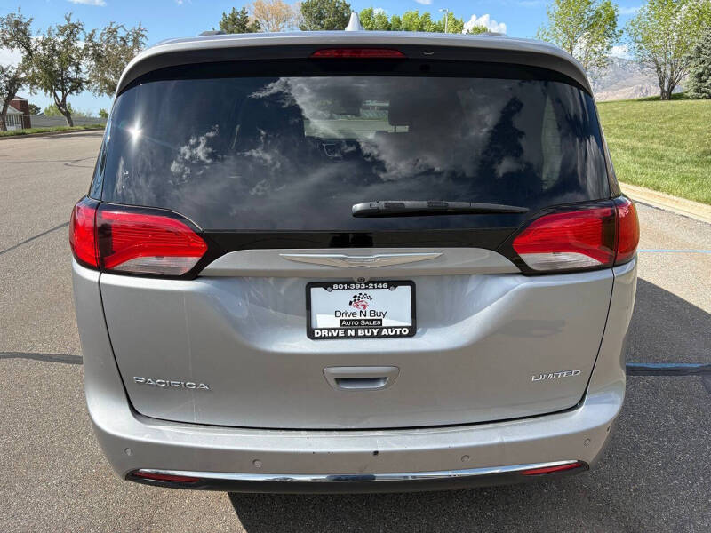2017 Chrysler Pacifica Limited