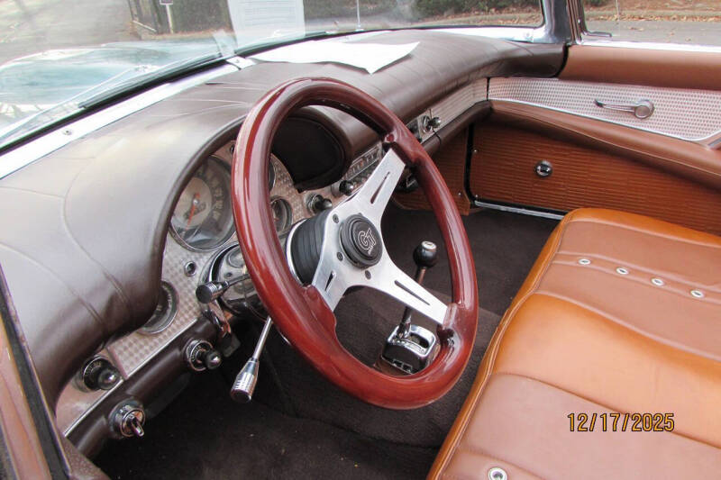 1957 Ford Thunderbird