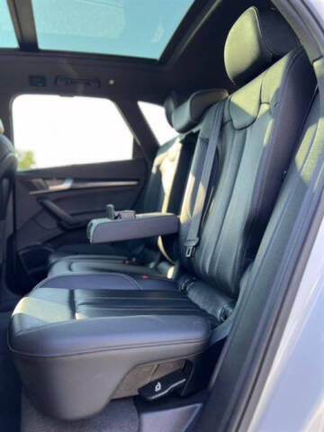 2023 Audi SQ5 3.0T quattro Premium Plus